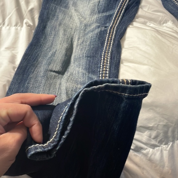 These have only been worn twice g - Picture 3 of 3